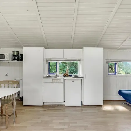 Lovely In With Kitchen * Hampen